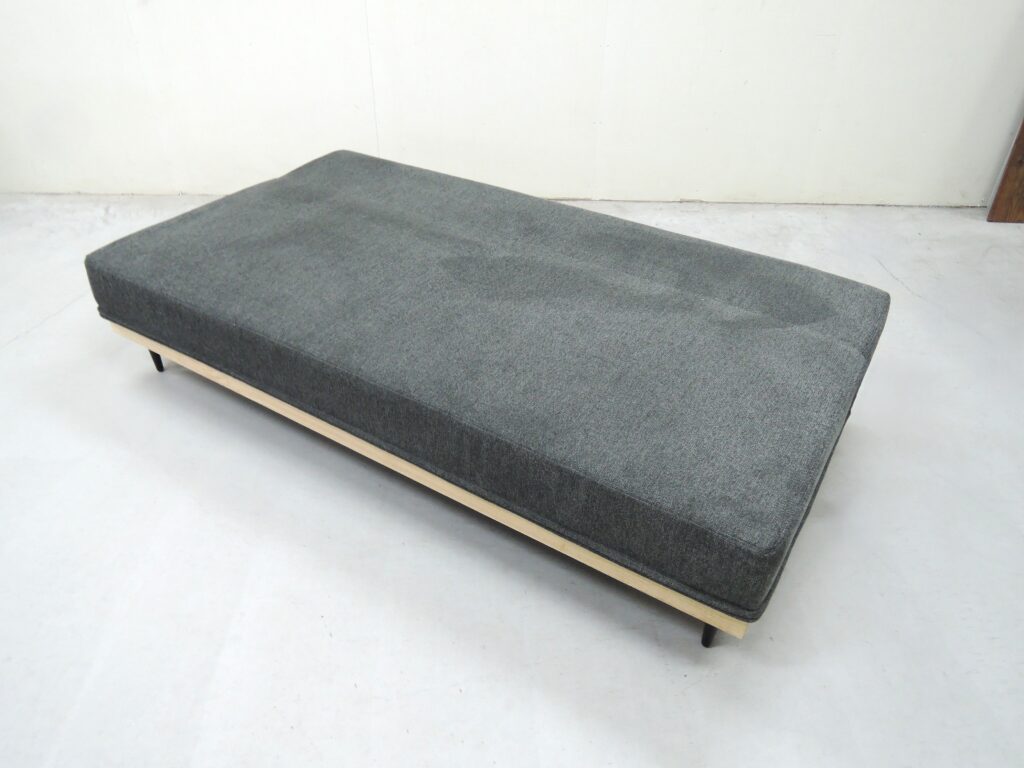 ソファーベッド　シータ