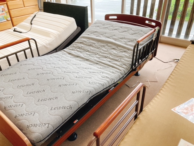電動ベッド　介護ベッド　広島　家具の新品アウトレット＆直輸入　エフデポ