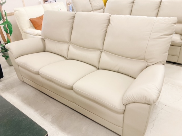 広島イタリアソファ　家具の新品アウトレット＆直輸入　エフデポ