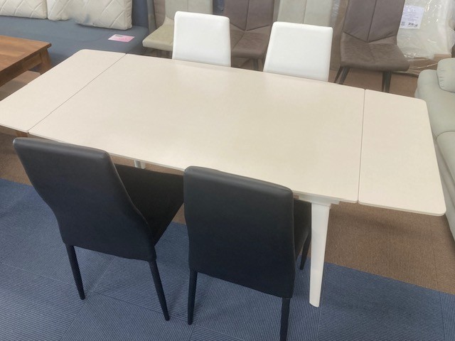 広島家具ベッド　家具の新品アウトレット＆直輸入エフデポ広島商工センター店