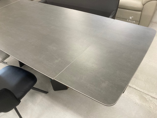 広島家具ベッド　家具の新品アウトレット＆直輸入エフデポ広島商工センター店