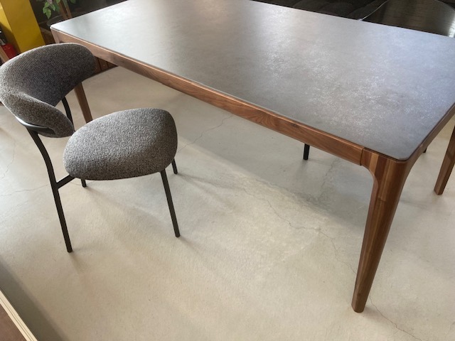 広島家具ベッド　家具の新品アウトレット＆直輸入エフデポ広島商工センター店