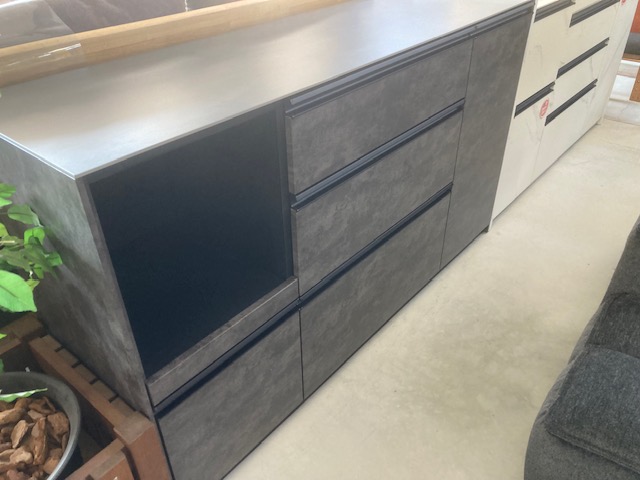 広島家具ベッド　家具の新品アウトレット＆直輸入エフデポ広島商工センター店