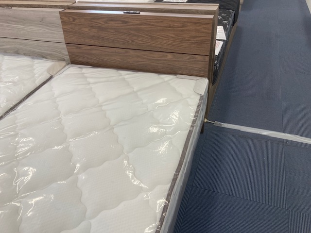 広島家具ベッド　家具の新品アウトレット＆直輸入エフデポ広島商工センター店