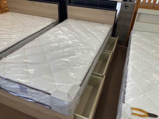 広島家具ベッド　家具の新品アウトレット＆直輸入エフデポ広島商工センター店